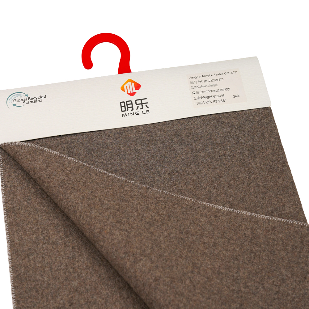 70% gyapjú, 10% kasmír, 10% poliészter, 10% egyéb szál, 670 G/M, kevert kávé, melton szövet, ML-232270-670