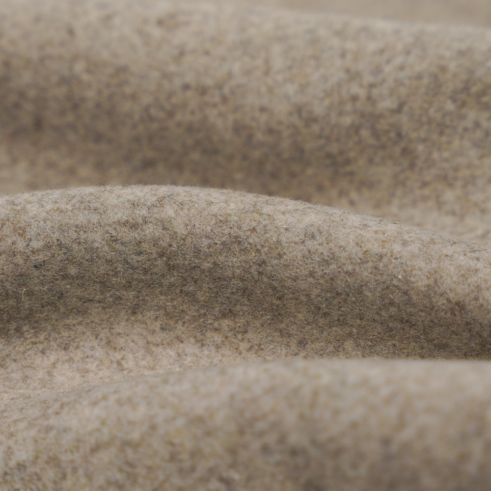 50% gyapjú, 40% poliészter, 10% egyéb szál, 770 G/M, Natural Light Bean paszta, Twill Melton szövet, ML-0124-4425