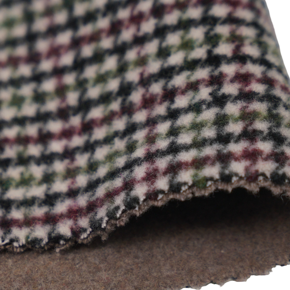 20% gyapjú, 70% poliészter, 10% egyéb szál, 800 G/M, színellenőrzés, kétoldalas bársonyszövet, ML-4400-3