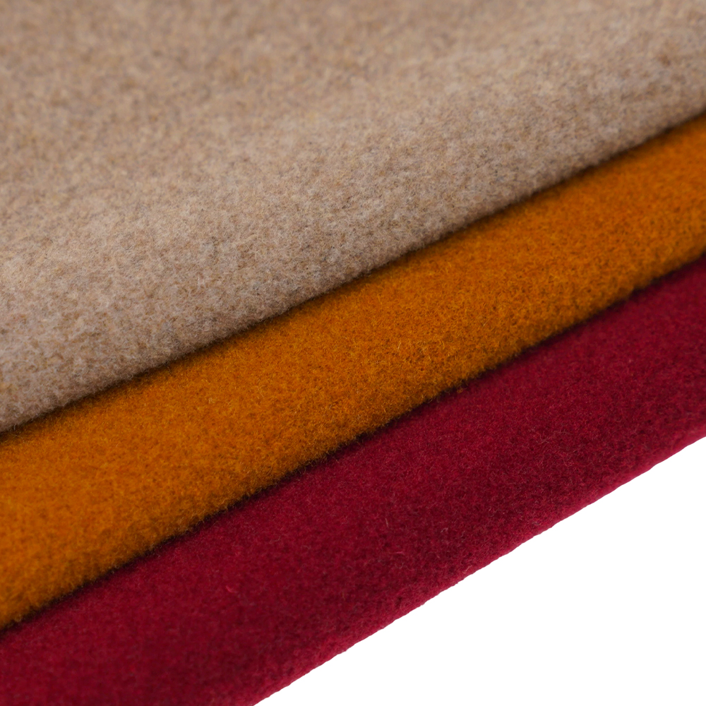 50% gyapjú, 50% egyéb szál, 750 G/M, sárga teve, bársonyszövet, ML-DALAN-D