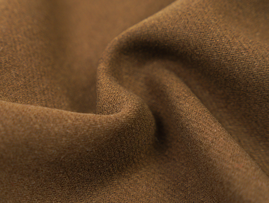 ML-04231230 30% gyapjú 60% poliészter 10% egyéb szál 560G/M vízszintes csíkos tweed szövet: A mintás bevonóanyag technikai elemzése